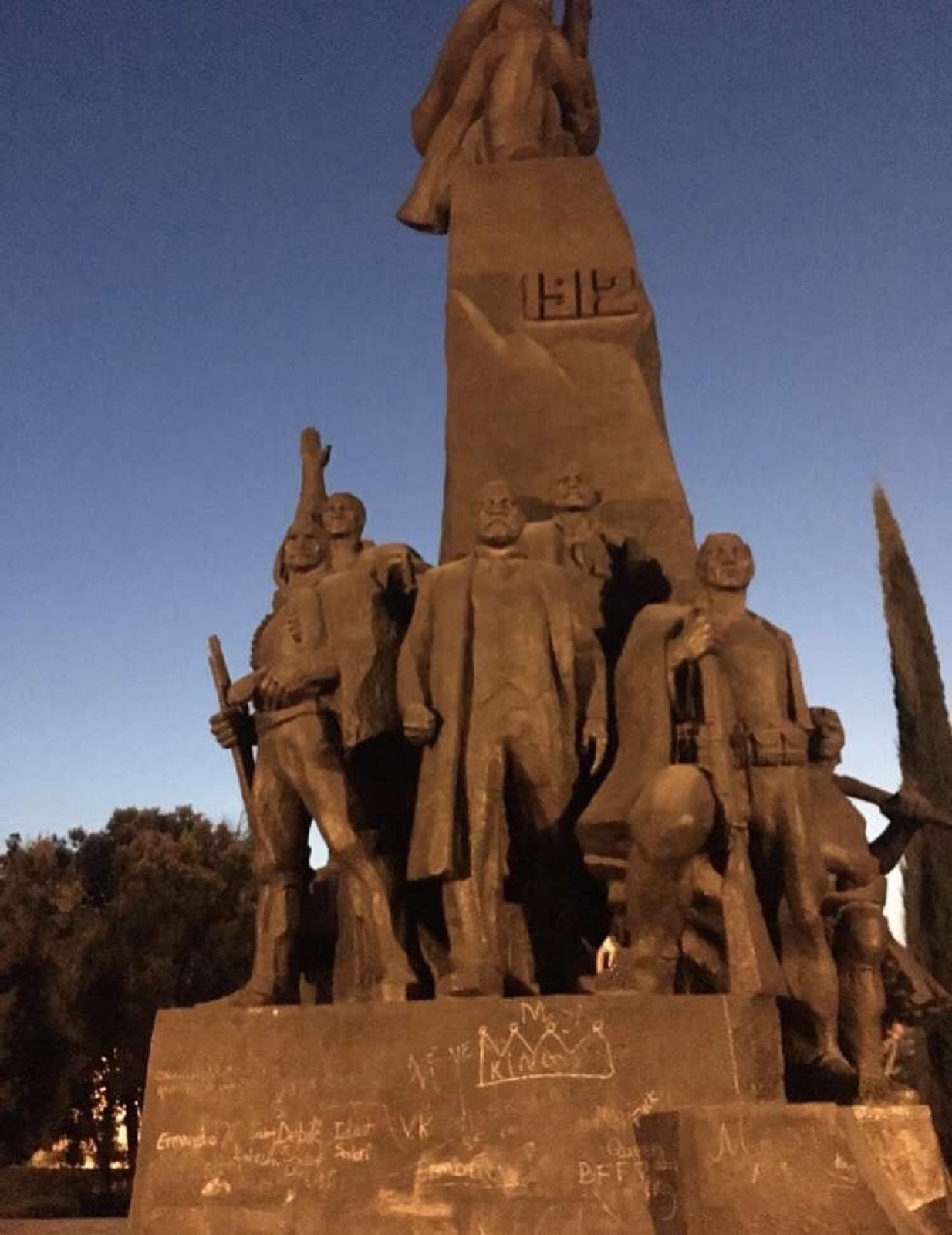 The Independence Monument in Vlorë — bronze figures by sculptor Mumtaz Dhrami, completed in 1972, depicting the 1912 declaration scene.