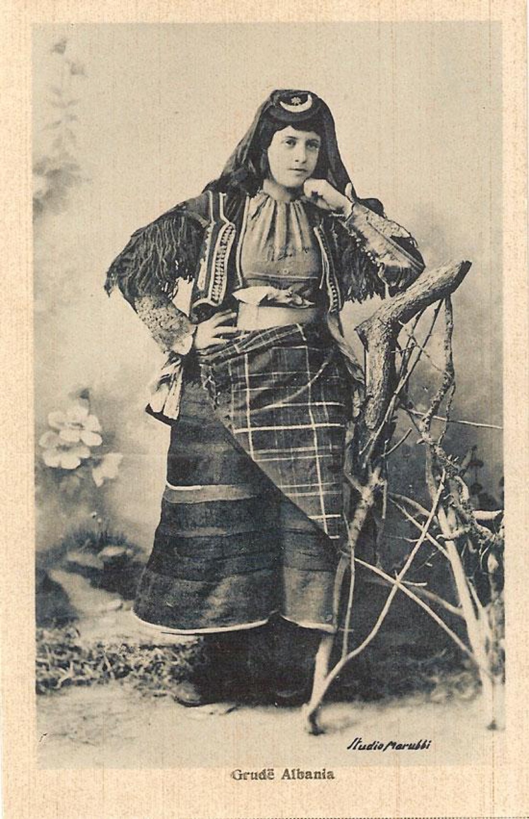 19th-century Pietro Marubi photograph of a woman from Grudë wearing a full xhubleta.