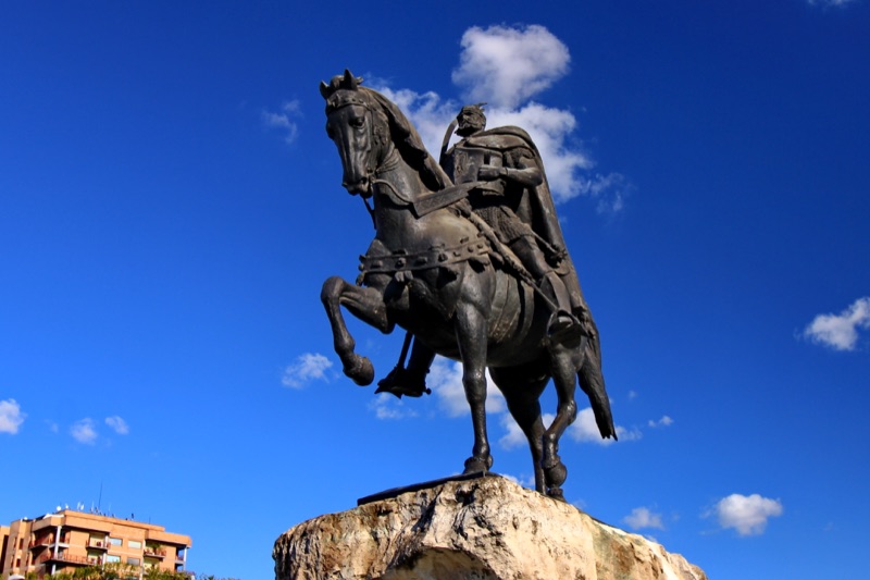 Skanderbeg equestrian monument, Tirana (1968).